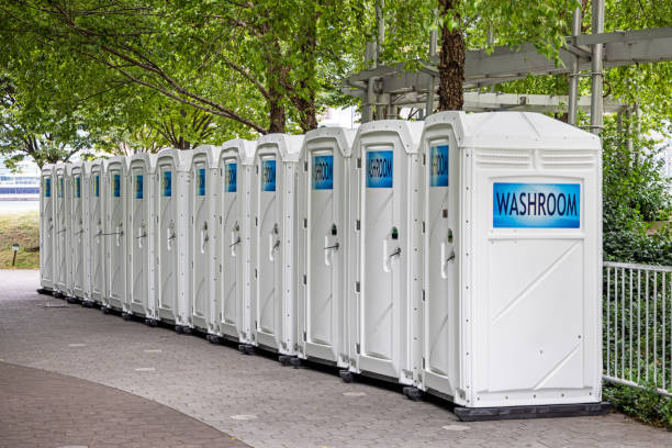 Best Portable bathroom rental  in Medford, MA